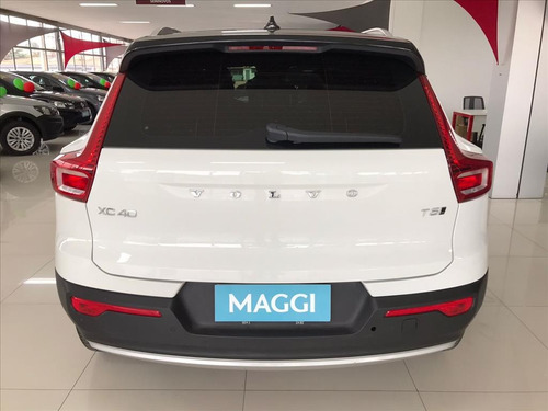 Imagem 6 de 11 de Xc40 2.0 T5 Gasolina Momentum Awd Geartronic