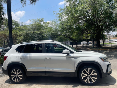 Volkswagen Taos 1.4 Tsi Highline At