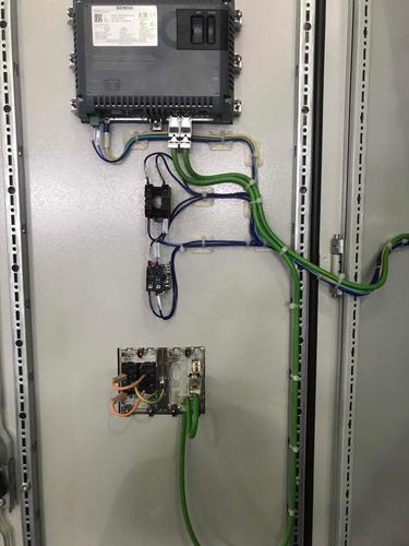 Imagem 3 de 10 de Montagem De Painéis Elétricos E Instalações Elétricas.