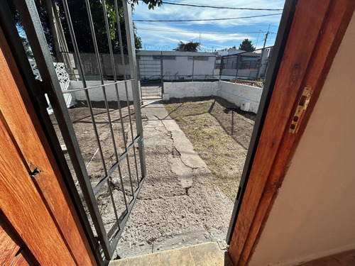 Alquiler - Casa Reciclada En La Teja Con Un Dormitorio Jardín Y Patio - Sergipe Y Agustín Muñoz