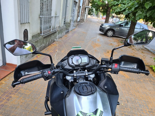 Imagen 6 de 14 de Kawasaki Versys 300 Abs