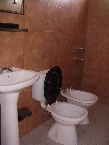 Imagen 4 de 13 de Alquilo Casa Dos Dormitorios Villa Allende Parque Cordoba