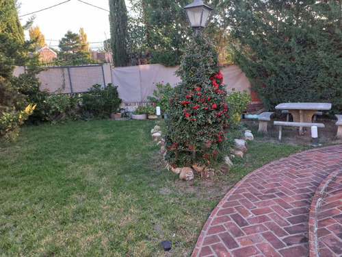 Imagen 20 de 23 de Venta Casa 2 Dormitorios B.patagonia Con Pileta