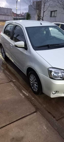 Imagen 7 de 18 de Toyota Etios 2015 1.5 Sedan Xls