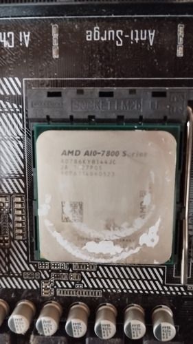 Placa Madre Msi A68hm-e33 V2 +amd A10-7800, Color Negro Negro (Usado)