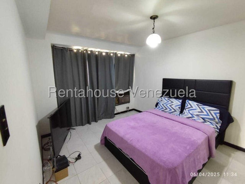 Juan Carlos González. Renta House Carabobo Vende Apto. Res. Isla Esmeralda