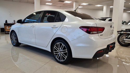 Kia Rio Ex