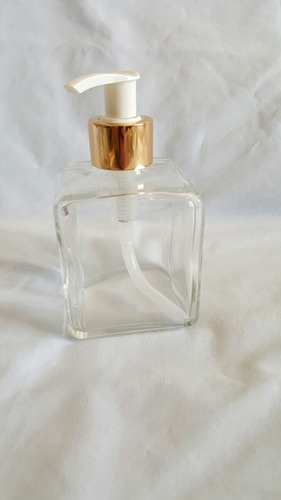 Imagem 2 de 3 de 10 Frascos Vidro-cubo Para Sabonetede 250ml Valvula Luxo