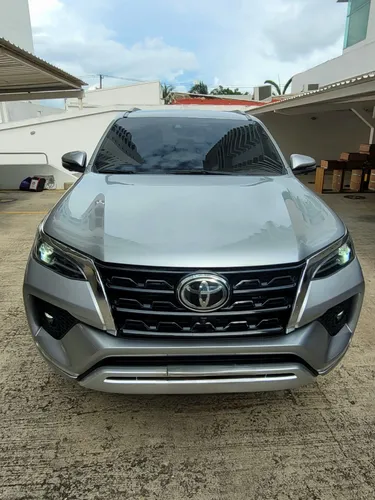 Toyota Fortuner 2,4l Srv Diesel 2023 4x2 At