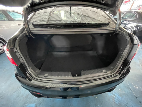 Imagem 14 de 15 de Hyundai Hb20s Comfort Plus 1.6 Flex Completo 2018 Autos Rr