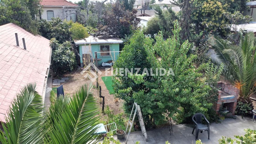 Casa En Venta De 3 Dorm. En Las Condes