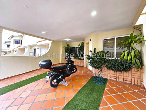 Elim Ojeda Vende Elegante Casa Con Finos Acabados Y Un Gran Confort Ubicada En La Urbanizacion Villa Paris Cabudare,lara