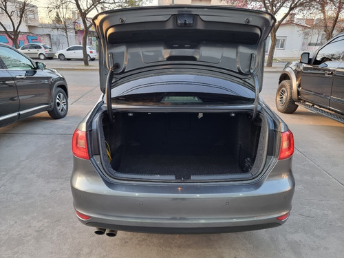 Imagen 13 de 15 de Volkswagen Vento 2.0 Tsi Sportline Mt6