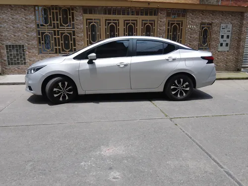 Nissan Versa 1.6 Sense