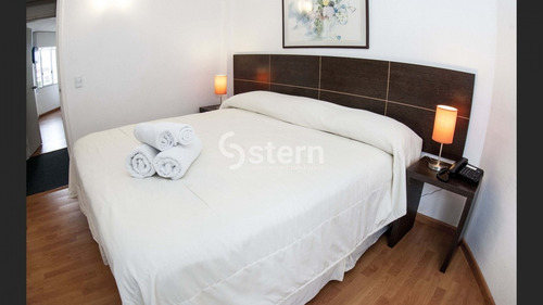 Venta De Hotel, Peninsula, Punta Del Este.- Ref: 1330