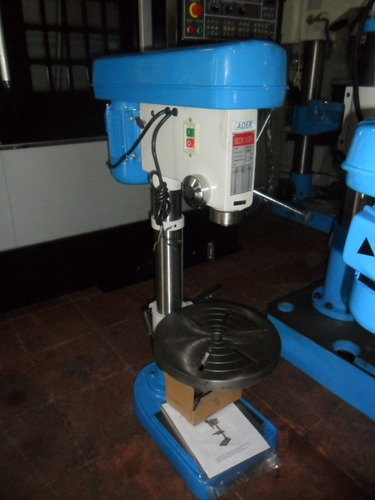 Agujereadora De Banco 19 Mm 3/4 Hp Ader Lt-19g Con Mandril