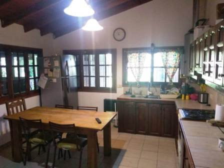 Venta De Chalet 4 Amb C/garage-  Quincho -  Financiacion