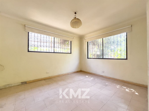 Casa Comercial En Venta En Sitio De 170 M2 En Ñuñoa Tobalaba