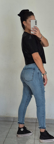 Jean Mom Semi Elastizado