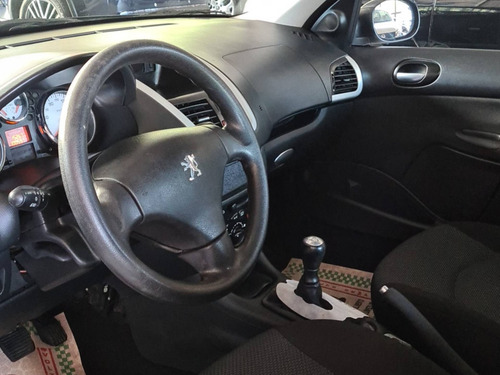 Imagem 5 de 10 de Peugeot 207 1.4 Xr 8v Flex 4p Manual