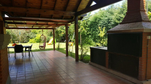 Imagen 14 de 15 de Casa En Barrio Cerrado. Amplio Jardin Quincho Y Pileta Cama Elastica Metegol Parilla Minimo Quincena