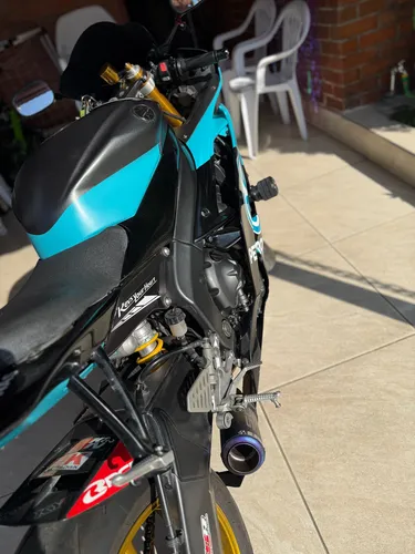 Yamaha R6r