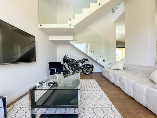 Casa En Venta Al Río 7 Amb. Minicine El Yacht Nordelta Tigre