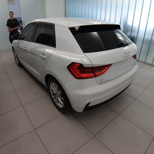 Nuevo Audi A1 Sportback 35 Tfsi Stronic 150cv 0km 2021