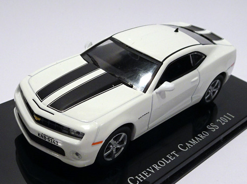 Chevrolet Camaro Ss 2011 Branco 1/43 Salvat
