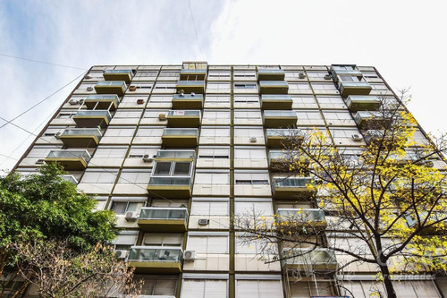 Venta Departamento 2 Dormitorios Con Cochera Retasado