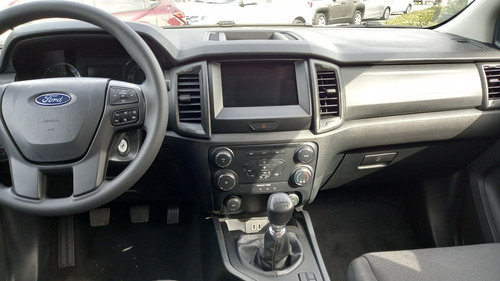 Imagen 9 de 16 de Ford Ranger Xls 4x4 3.2 (financia $2.000.000 Con Tasa 9.90%)