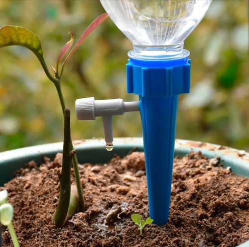 Kit Com 12 Gotejador Irrigador Acoplável Garrafa Pet Plantas