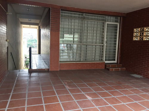 Imagem 2 de 13 de Excelente Oportunidade Ao Lado Da Usp Fl34