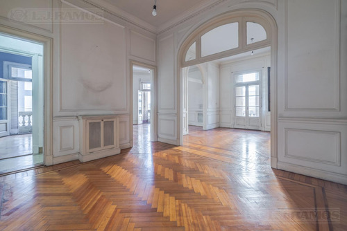Depto Once 200m2 1er Piso
