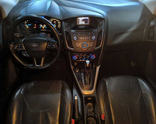 Ford Focus 2.0 SE SEDAN 16V FLEX 4P POWERSHIFT