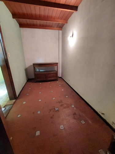 Imagen 5 de 11 de Local Con Vivienda En Venta En Quilmes Oeste Centro