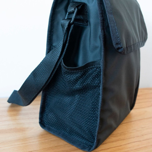 Imagen 7 de 10 de Kit Mochila + Lunchera Térmica Vianda Escolar Impermeable
