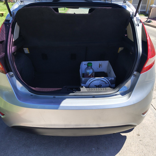 Ford Fiesta Kinetic Design Titanium 1.6 2011