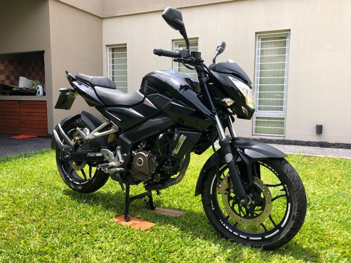 Bajaj Rouser Ns 200