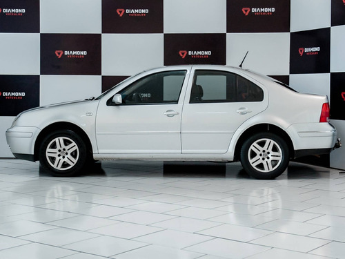 Volkswagen Bora 2.0 Mi 8v Gasolina 4p Manual