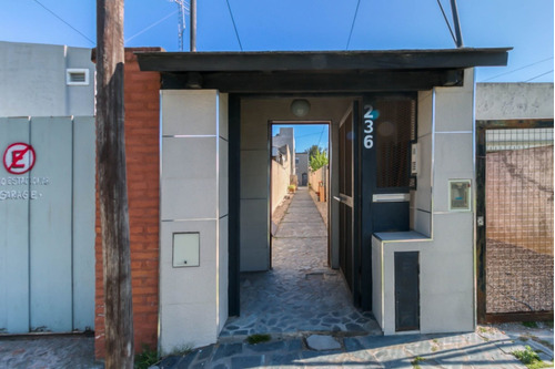 Imagen 20 de 23 de Casas En Venta En La Plata. Duplex Con Verde
