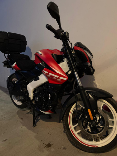 Vendo Moto Pulsar 200 Como Nueva Poco Uso