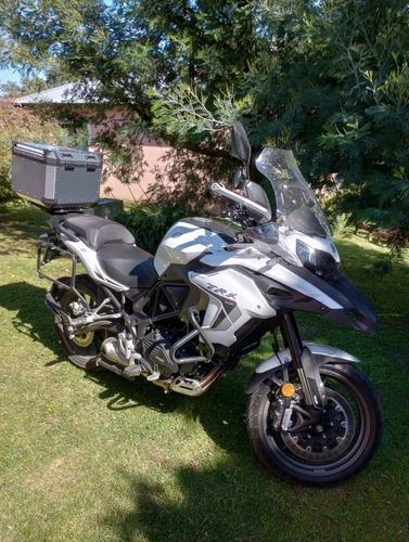 Imagen 2 de 7 de Benelli Trk 502