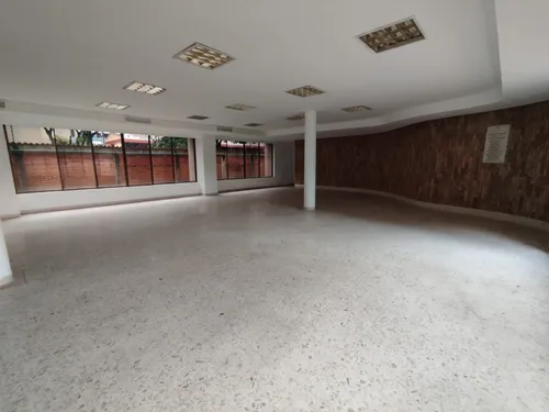 Edificio En Arriendo En Cuarto De Legua - Guadalupe. Cod A11642