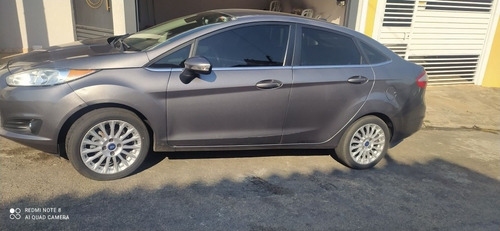 Imagem 6 de 7 de Ford Fiesta Sedan 2014 1.6 16v Titanium Flex Powershift 4p
