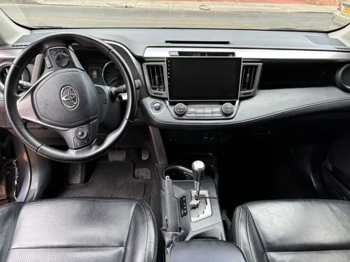 Toyota RAV4 2.0 Street At