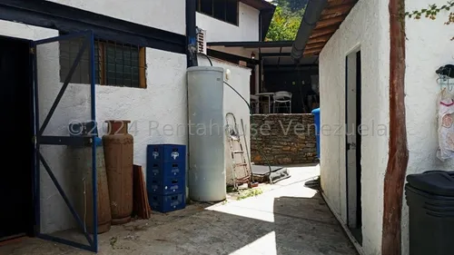 Bellisima Propiedad, Casa Estilo Colonial En Venta Ubicada En Oripoto 24-27451