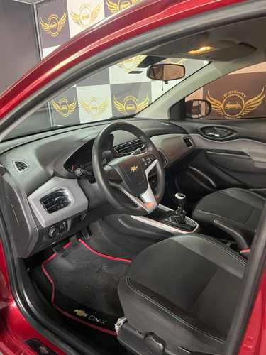 Chevrolet Onix HATCH LT 1.0 8V FlexPower 5p Mec.