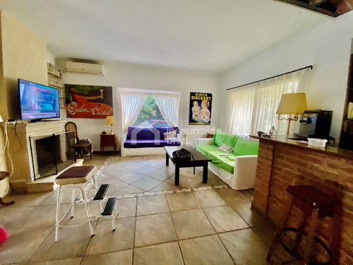 Se Alquila Casa En El Barrio La Escondida, Tigre, 5 Habitaciones Y Piscina!!!