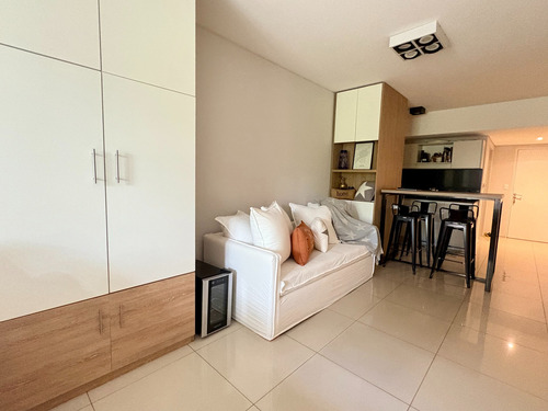 Departamento Amoblado En Liberateur